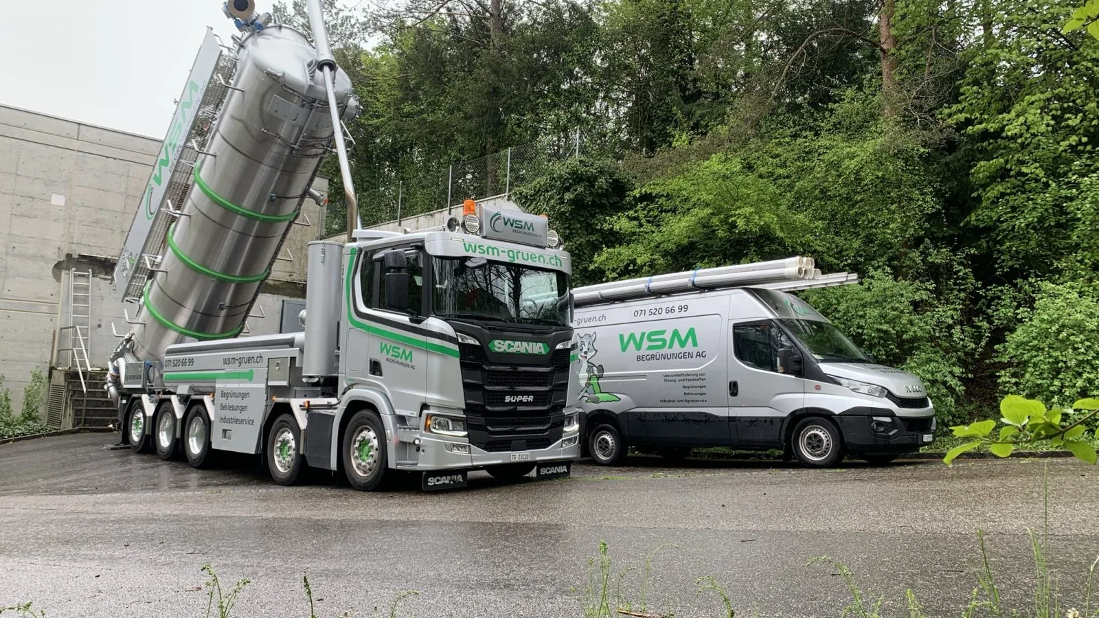 Grünes WSM Spezialfahrzeug