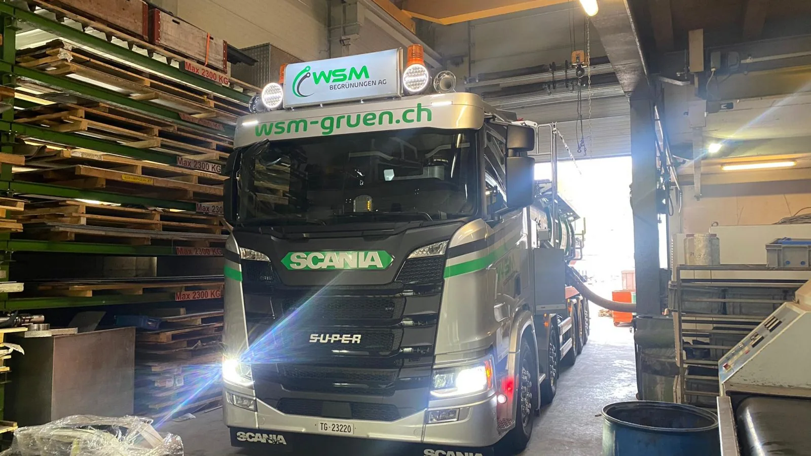 WSM Spezialfahrzeug in der Halle